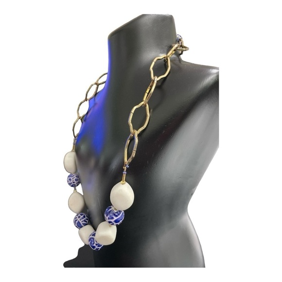 Handmade and Painted Ceramic, beaded and stone necklace with gold chain links - Picture 2 of 11